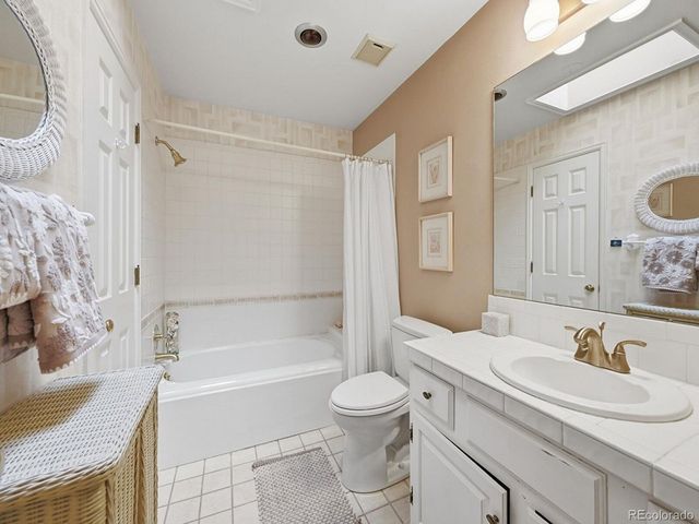7394 S Monaco St, Centennial, CO 80112