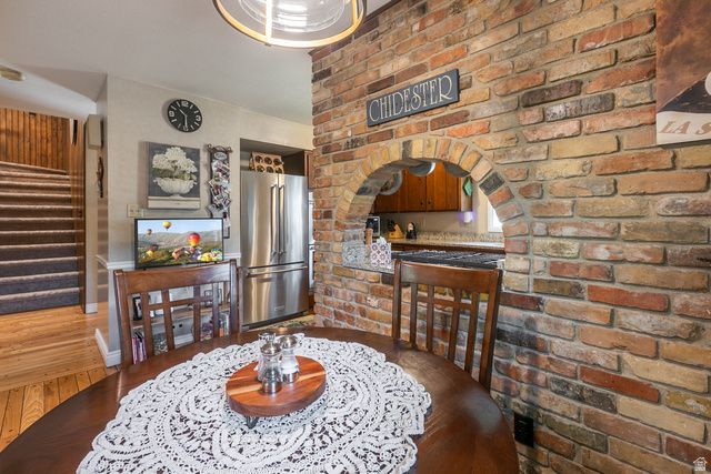 1406 E LOMBARDY CT, Murray, UT 84121
