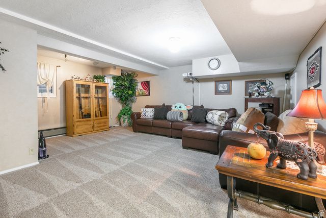 1406 E LOMBARDY CT, Murray, UT 84121