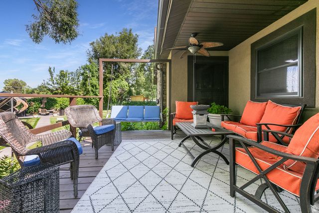 1406 E LOMBARDY CT, Murray, UT 84121