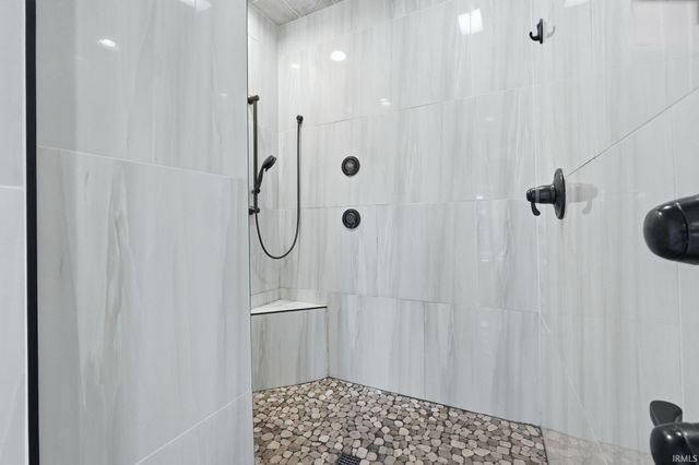 4381 Saint Elais Cove, Fort Wayne, IN 46845