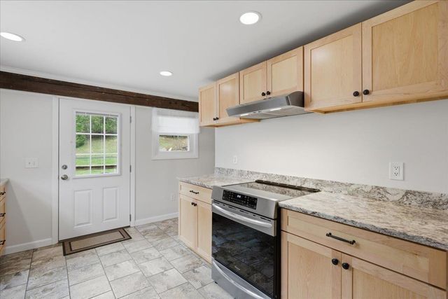 895 Barber Pond Road, Pownal, VT 05261