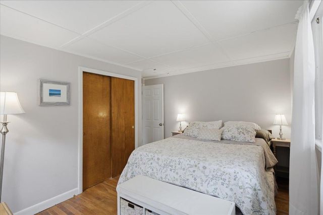 895 Barber Pond Road, Pownal, VT 05261