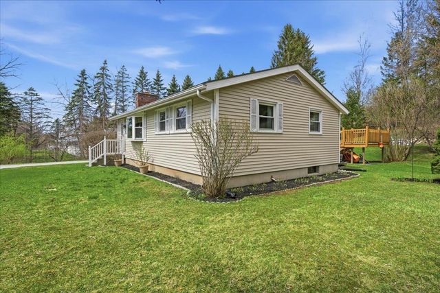 895 Barber Pond Road, Pownal, VT 05261