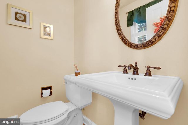4822 BROAD BROOK DR, Bethesda, MD 20814