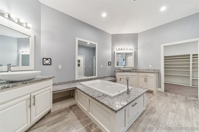 24733 W Old Highway 33 Highway, Sapulpa, OK 74066