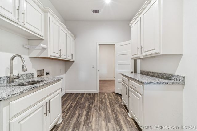 24733 W Old Highway 33 Highway, Sapulpa, OK 74066