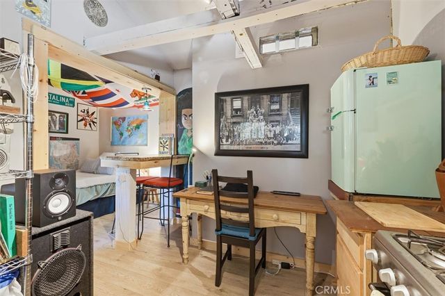 222 S Broadway, Redondo Beach, CA 90277