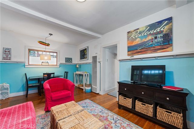 222 S Broadway, Redondo Beach, CA 90277