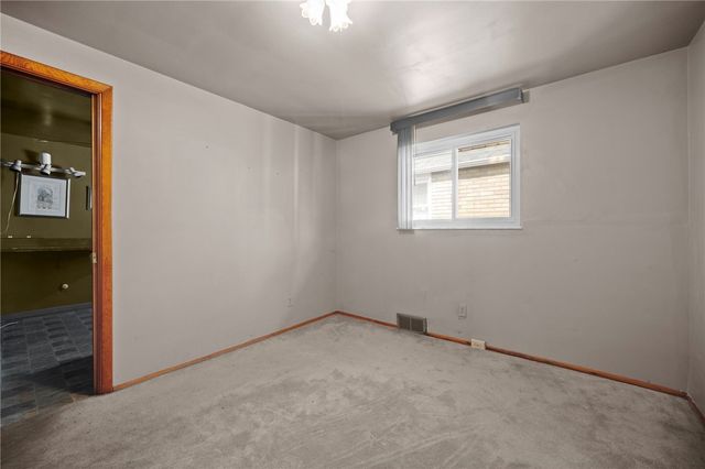 7321 Everton, Homewood Brushton, PA 15206