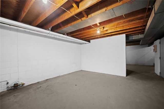 7321 Everton, Homewood Brushton, PA 15206