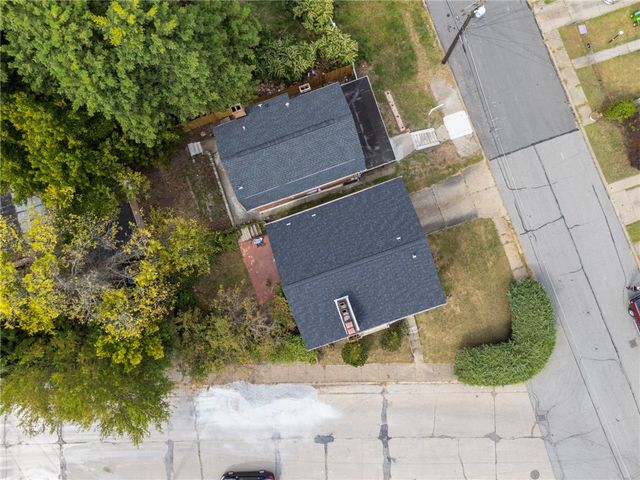 7321 Everton, Homewood Brushton, PA 15206