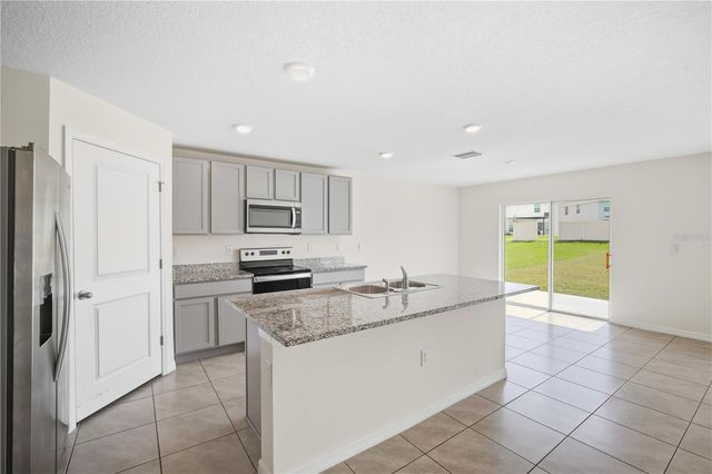 16521 WINDMILL FORGE PASS, Wimauma, FL 33598