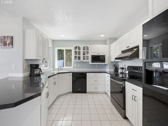 7042 Se 116TH Ave, Portland, OR 97266