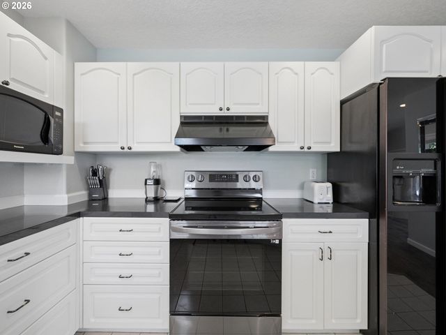 7042 Se 116TH Ave, Portland, OR 97266