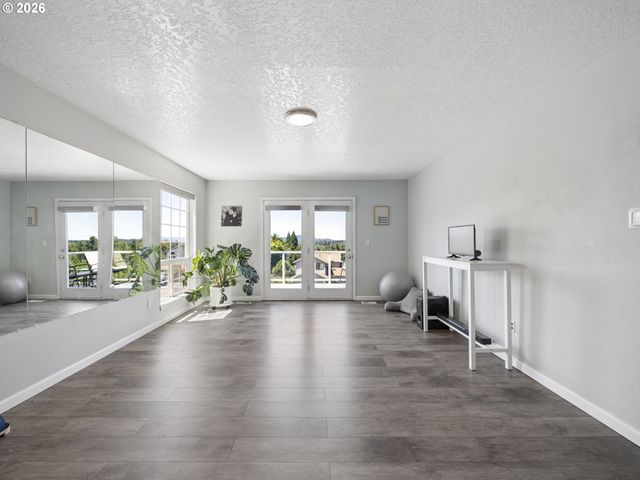 7042 Se 116TH Ave, Portland, OR 97266