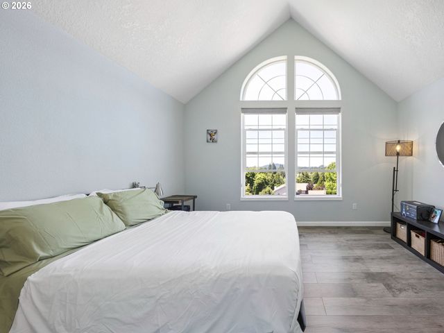 7042 Se 116TH Ave, Portland, OR 97266