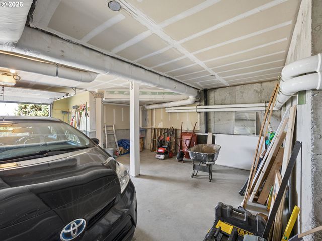 7042 Se 116TH Ave, Portland, OR 97266