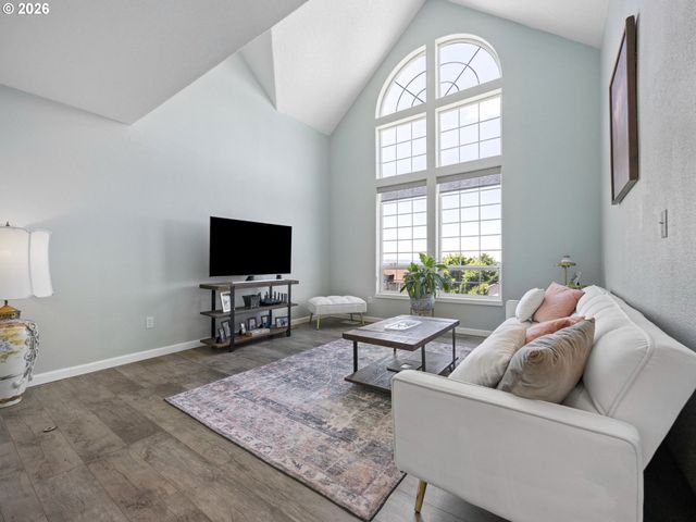 7042 Se 116TH Ave, Portland, OR 97266