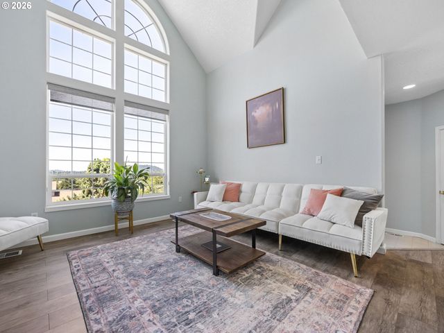 7042 Se 116TH Ave, Portland, OR 97266