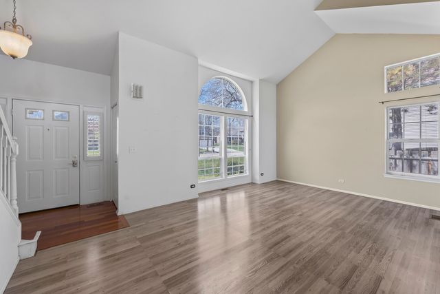 1797 Copperfield Lane, Crystal Lake, IL 60014