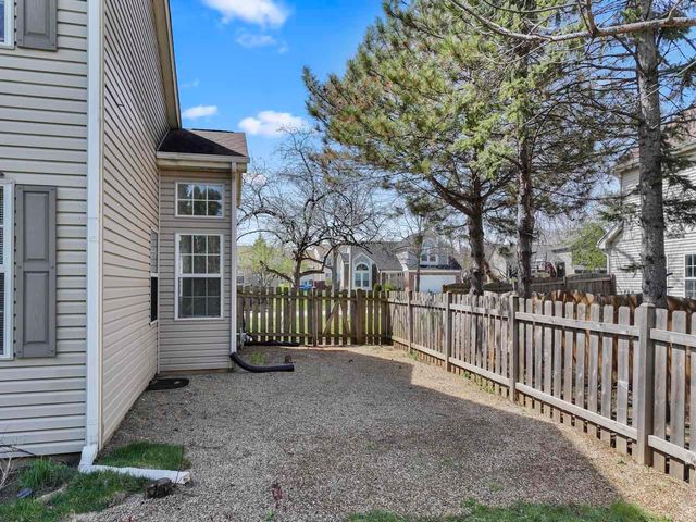 1797 Copperfield Lane, Crystal Lake, IL 60014