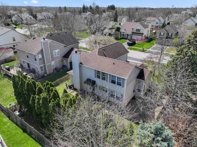 1797 Copperfield Lane, Crystal Lake, IL 60014