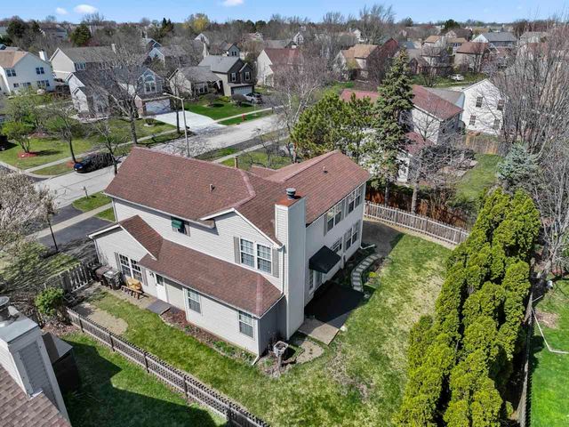 1797 Copperfield Lane, Crystal Lake, IL 60014