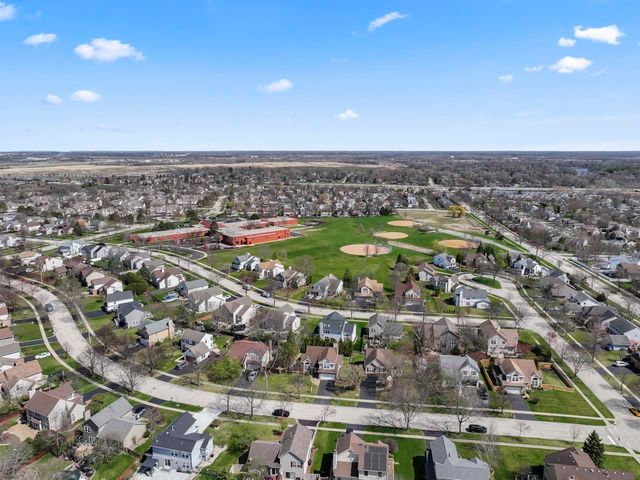 1797 Copperfield Lane, Crystal Lake, IL 60014