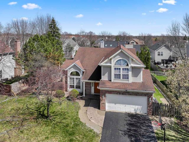 1797 Copperfield Lane, Crystal Lake, IL 60014
