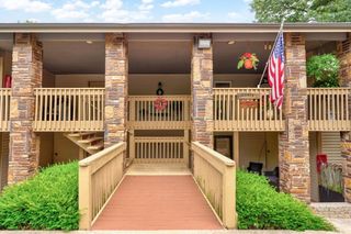 152 Turnberry Drive Apt 3, Branson, MO 65616