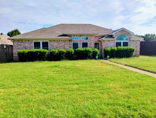 914 Moore Street, Cedar Hill, TX 75104