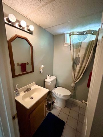 35 Fox Meadow Dr, Worcester, MA 01602
