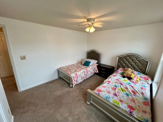 35 Fox Meadow Dr, Worcester, MA 01602