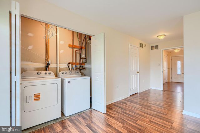 7017 MIGLIORI, District Heights, MD 20747