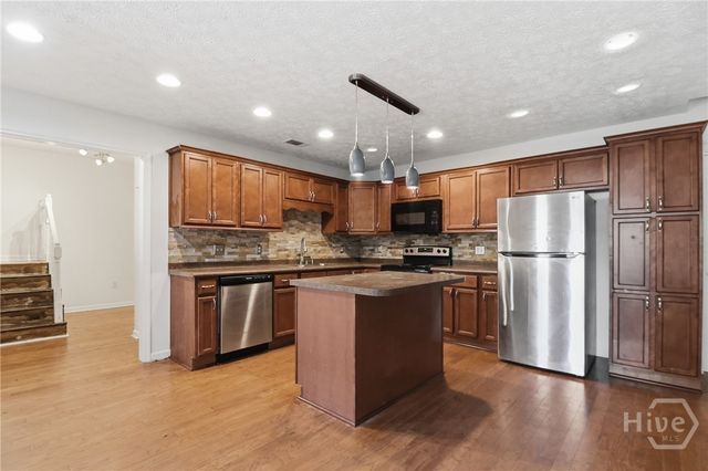 375 Pine Needle Drive, Ellabell, GA 31308