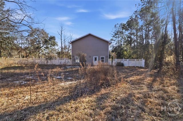 375 Pine Needle Drive, Ellabell, GA 31308