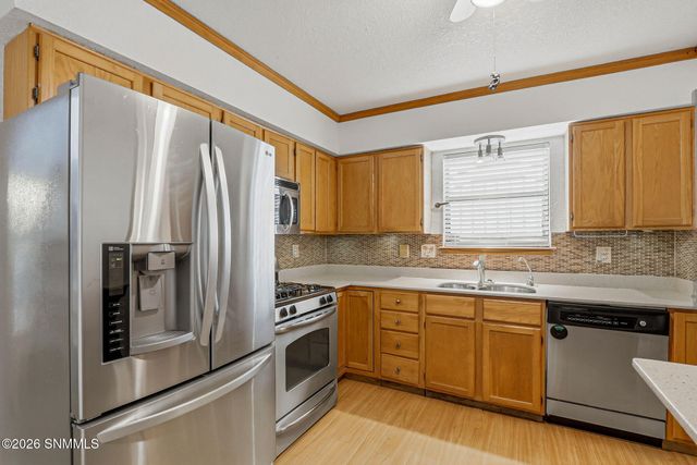 2001 Pinetrail Street, Las Cruces, NM 88012