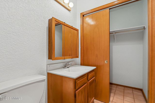 2001 Pinetrail Street, Las Cruces, NM 88012