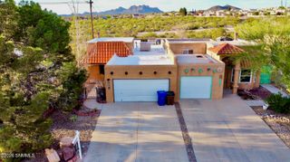 2001 Pinetrail Street, Las Cruces, NM 88012
