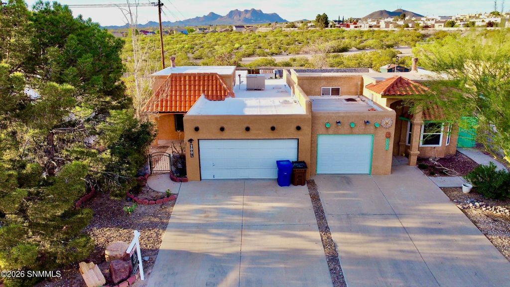 2001 Pinetrail Street, Las Cruces, NM 88012