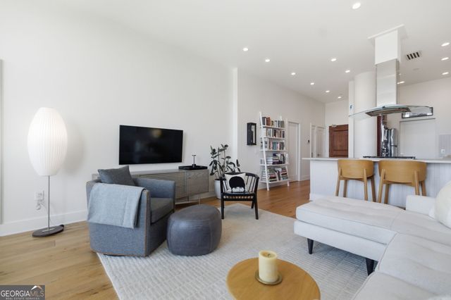 3820 Roswell Road NE 1012, Atlanta, GA 30342