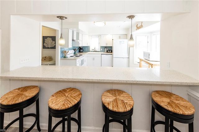 3361 Sandfiddler RD, Virginia Beach, VA 23456