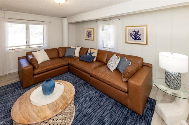 3361 Sandfiddler RD, Virginia Beach, VA 23456