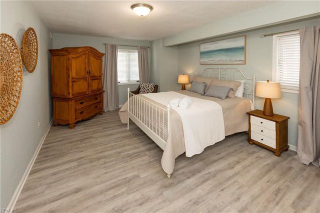 3361 Sandfiddler RD, Virginia Beach, VA 23456