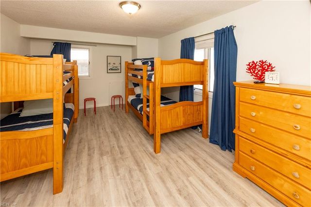 3361 Sandfiddler RD, Virginia Beach, VA 23456