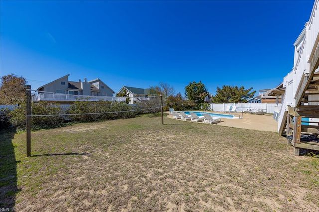 3361 Sandfiddler RD, Virginia Beach, VA 23456