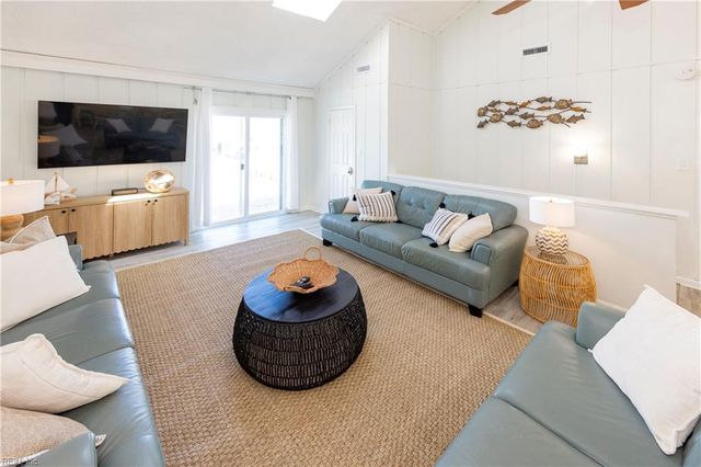 3361 Sandfiddler RD, Virginia Beach, VA 23456