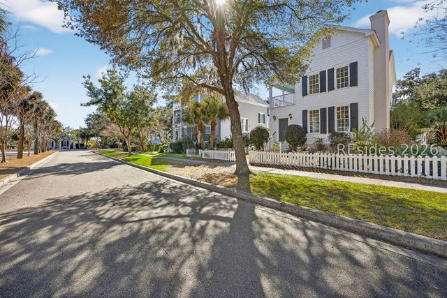 112 Bryan Dr, Beaufort, SC 29902