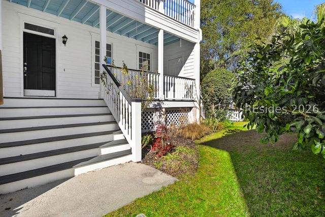 112 Bryan Dr, Beaufort, SC 29902